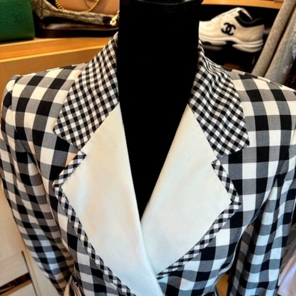 Escada Black and White Size 34 Jacket